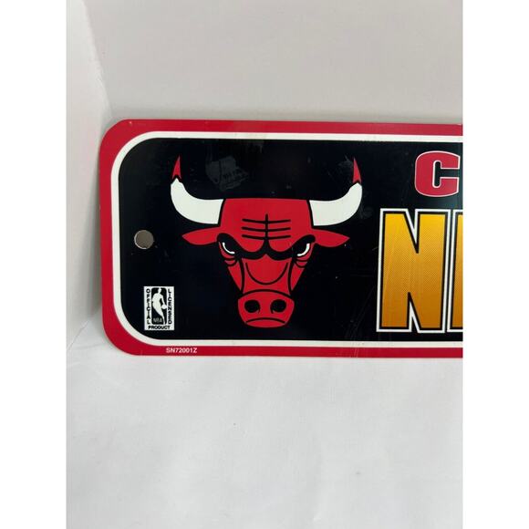 1997 CHICAGO BULLS Champions Parking PLASTIC Souvenir 24x4 SIGN MICHAEL JORDAN - Picture 3 of 6